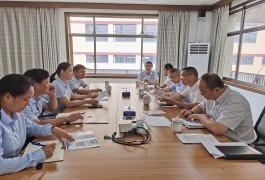 413 紹興市政務服務辦審批服務處處長宋承一行蒞臨紹興市金恒德二手車交易市場走訪調(diào)研